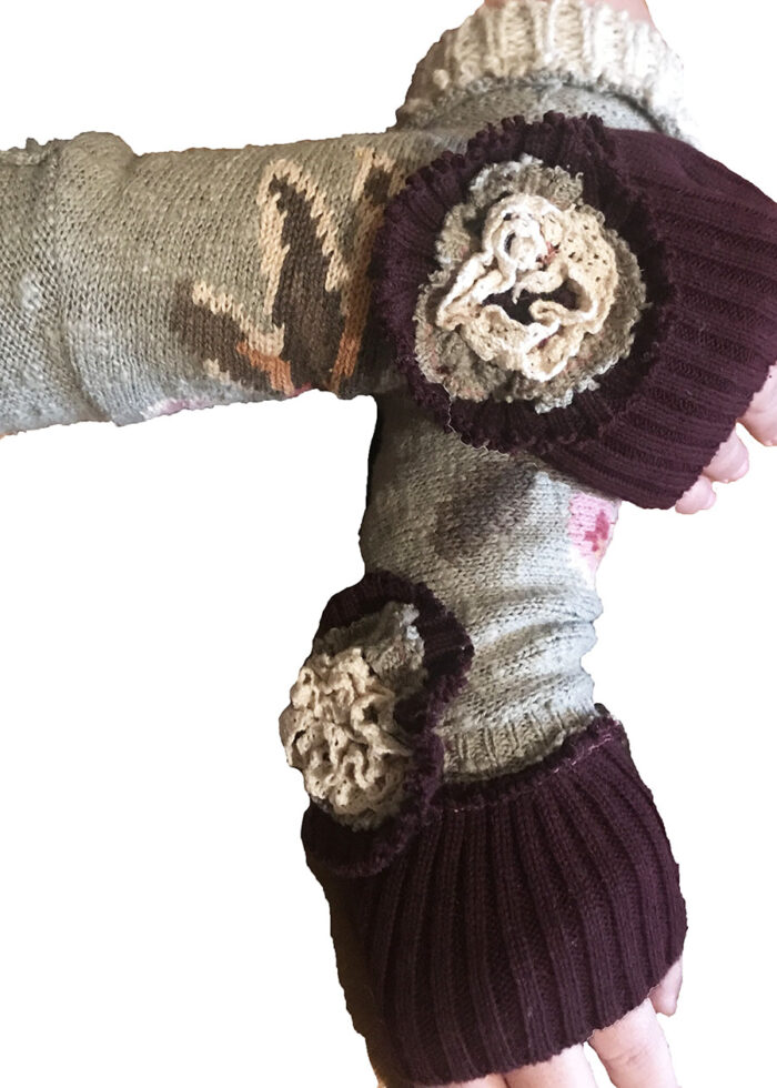 Sage Green Floral Gloves - Image 2